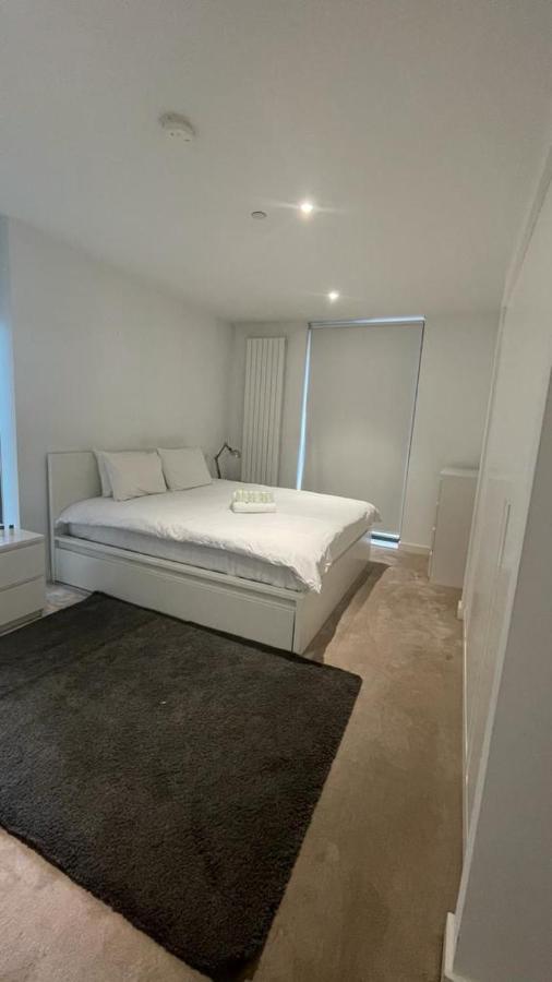 London Docklands Stays - One Bed Apartment Londen Buitenkant foto